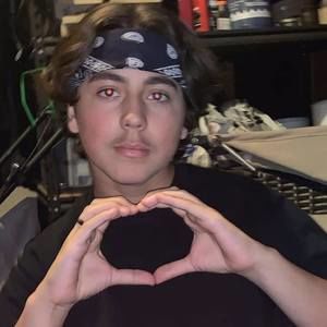 Meet your Posher, Justin